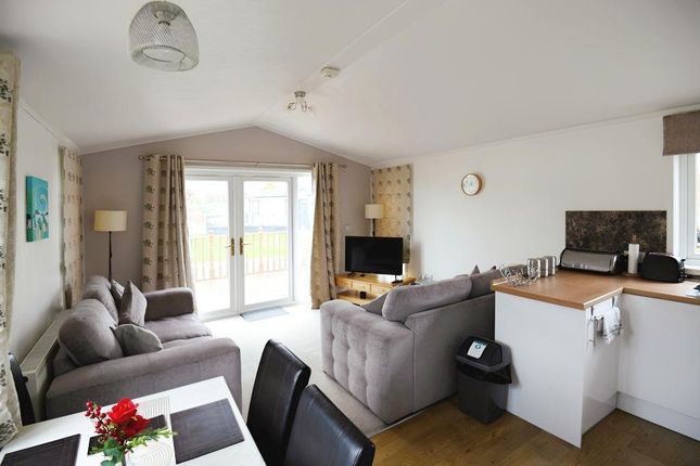 15, Carnoustie Court, Wisbech photo 3