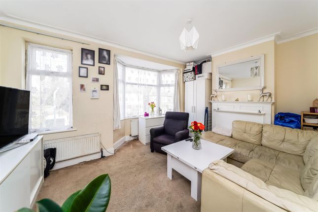 Flat for sale in Westward Road, Chingford