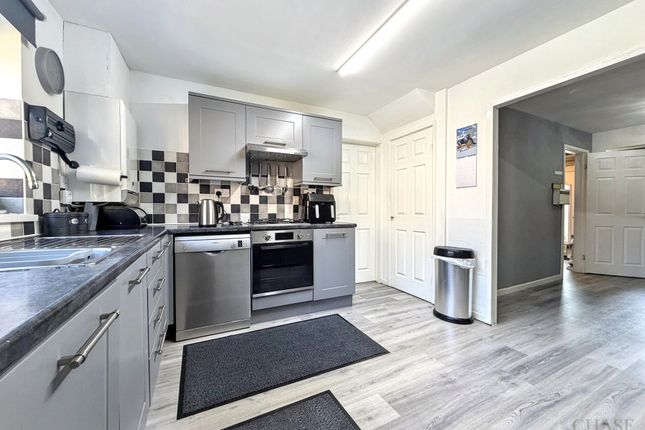 1 York Avenue, Jarrow photo 3