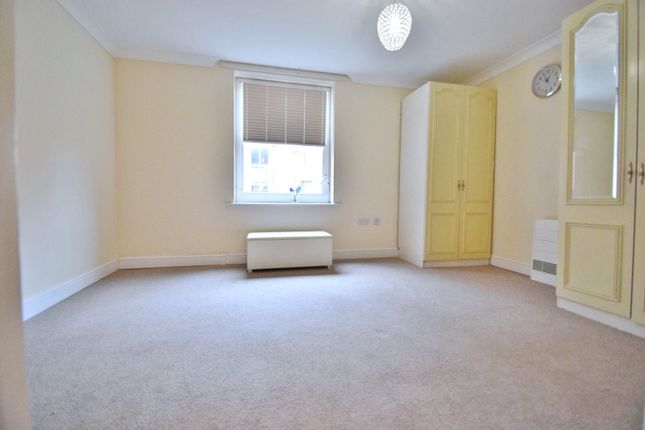 19 Northampton Place, 82, Northampton Avenue, Berkshire photo 4