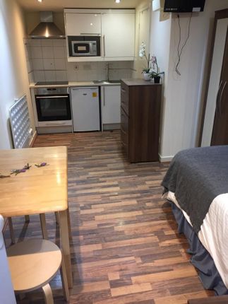 Studio to rent in Cranhurst Road, London