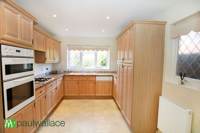 Detached house for sale in Everett Close, Cheshunt, Waltham Cross