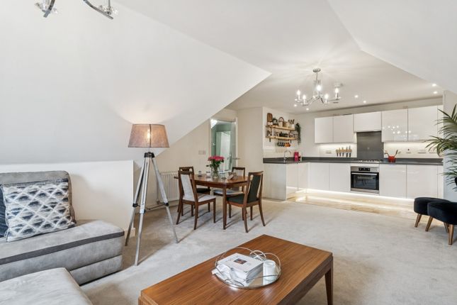 13 Lynde Lodge, Butterwick Way, Hertfordshire photo 3