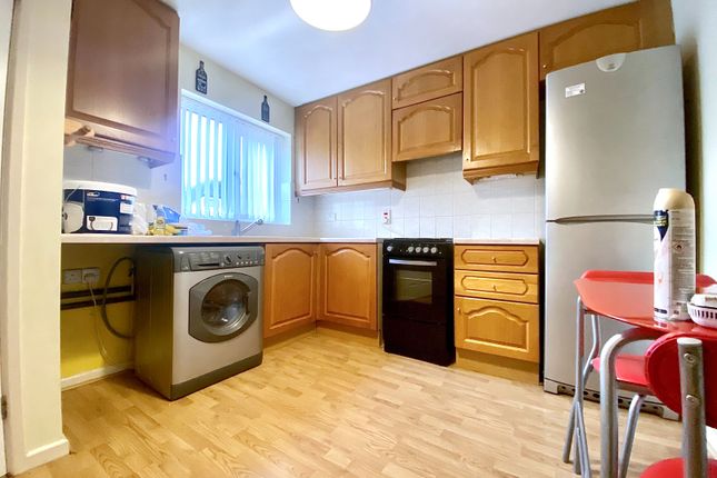 32b, Wren Street, Dudley photo 3