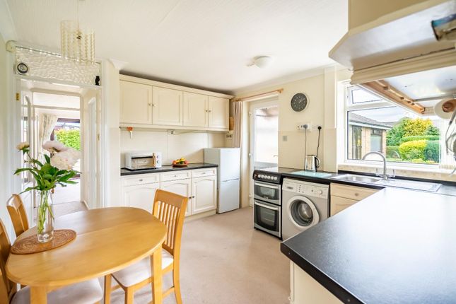 24, Hambleton Way, York photo 4
