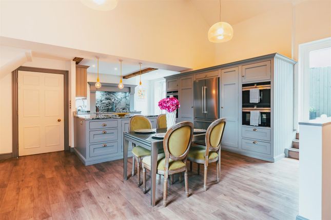 84 Porter Brook View, Sheffield photo 2