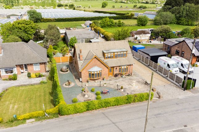 188, Moss Lane, Hesketh Bank photo 2