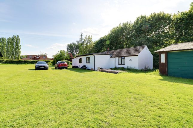 Bungalow for sale in Owmby Lane, North Kelsey Moor