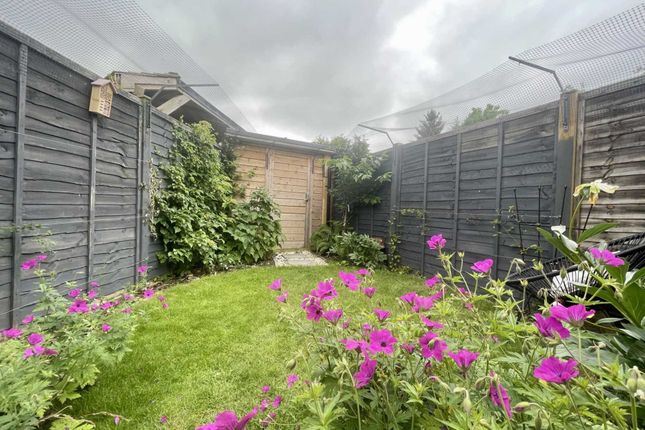 Semi-detached house for sale in Clapcot Way, Wallingford