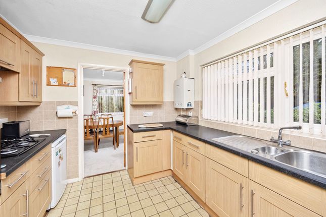 Link-detached house for sale in Oldfield Close, Horley