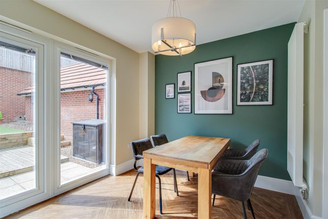 6, Easby Way, Wakefield photo 4