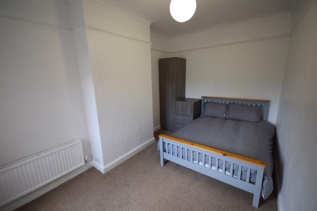 Bed 3