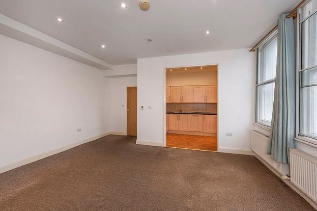 Living Room Pic2