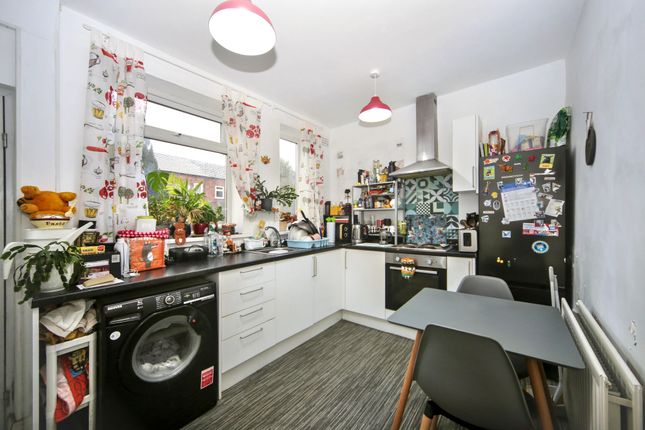 97 North Street, Wigan photo 3