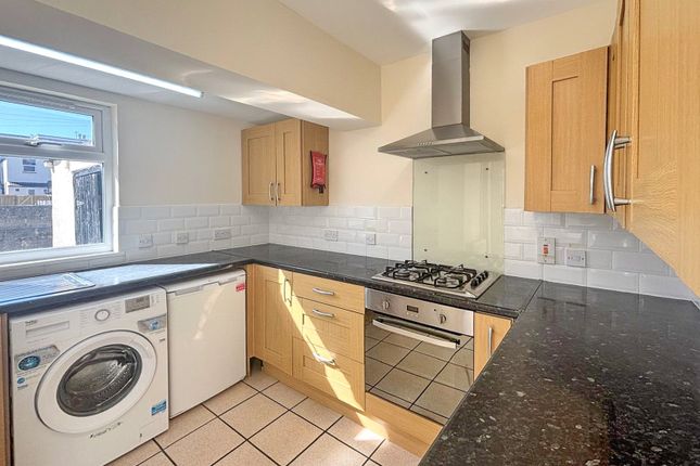 10, Muller Avenue, Bristol photo 2
