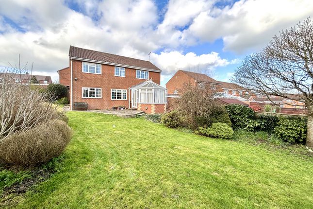 13, Winchester Gardens, Yeovil photo 4