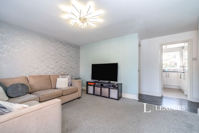 Linclare Place, St. Neots photo 4