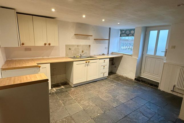 7, Chapel Street, Braunton photo 3