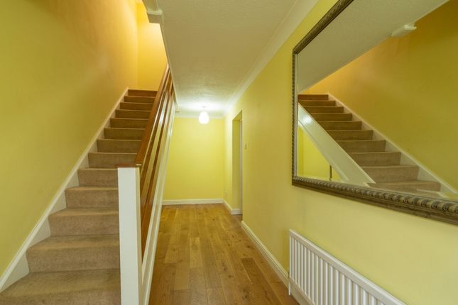 2 Southfields Road, Eastbourne photo 5