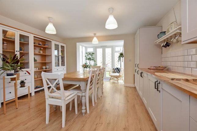 27, Swallow Way, Cullompton photo 4