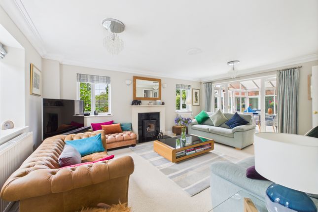 12 Watlington Road, Lewknor photo 2