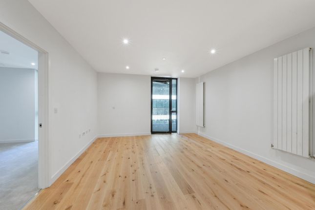 19 Pinnacle House, No Street Name Specified, London photo 4