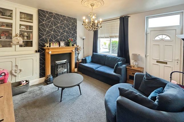 37, Belvedere Road, Swadlincote photo 3