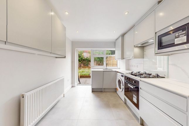 21 Geary Road, London photo 2