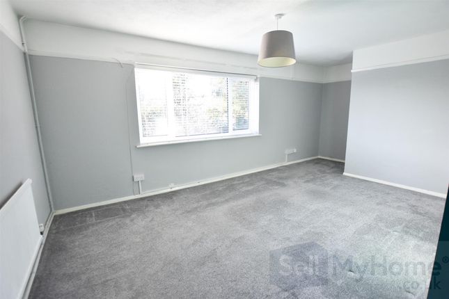 15 Hinckley Road, Leicester photo 2