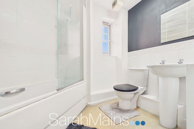 171 Redgrave Close, Gateshead photo 4