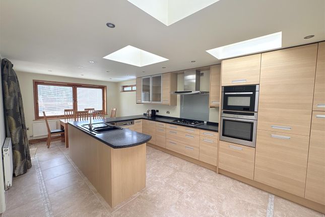 39, Firwood Drive, Gloucester photo 3