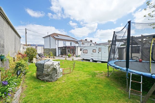 36 Fore Street, Camborne photo 2