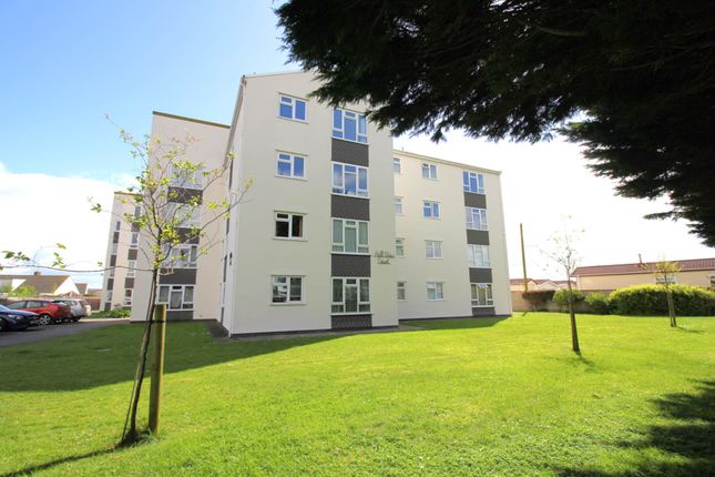 Flat for sale in Hill View Court, Milton