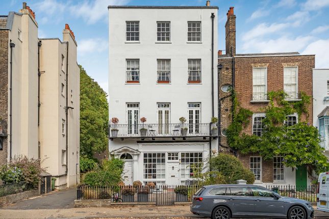 Studio flat on Kew Green Richmond, Richmond, Richmond upon Thames, £750,000