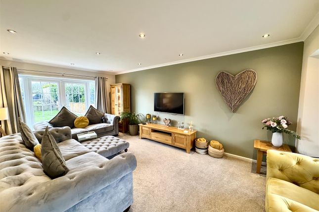 91, Wentwood View, Caldicot photo 3
