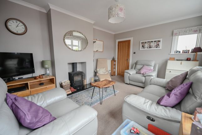 14, Clarendon Close, Broadstone photo 3