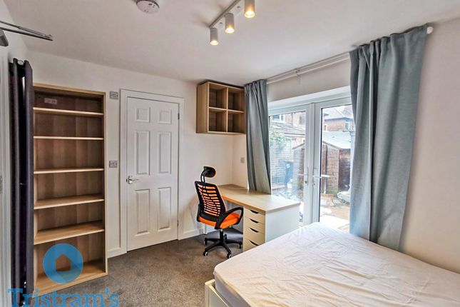 24, Princess Avenue, Nottingham photo 4