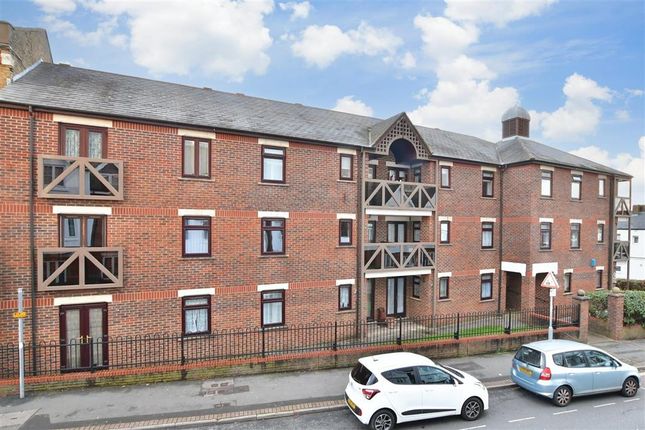 Thumbnail Flat for sale in Station Road, Sutton, Surrey
