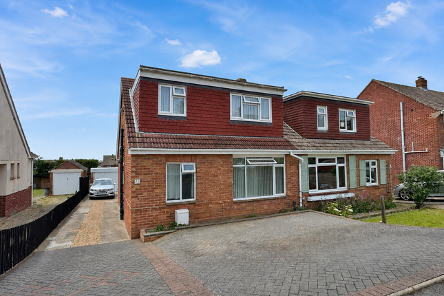 3-bed house on 17, Hill View Road, Portchester, £425,000
