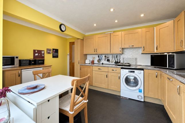 51 Bridgenorth Road, Wirral photo 3