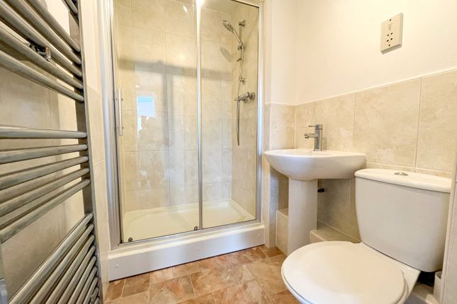 28, Sorrel Way, Oxfordshire photo 3