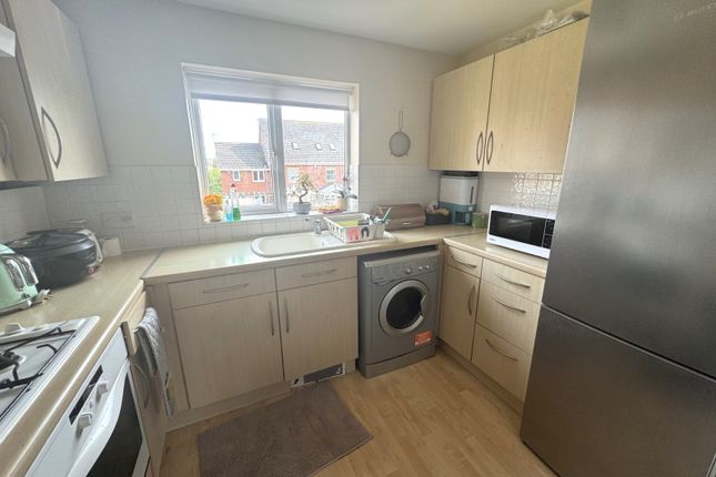 Flat for sale in Thyme Avenue, Whiteley, Fareham, Hampshire