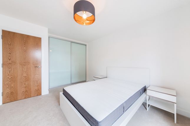 Flat 18,, Griffin Court, Saxon Square, Luton photo 5