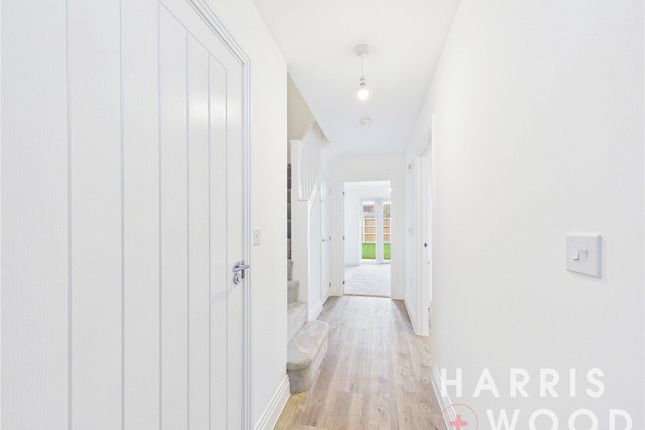 34, Cinderpath Way, Colchester photo 3