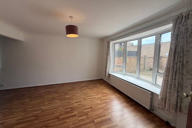 2, Chelwood Road, Cambridge photo 4