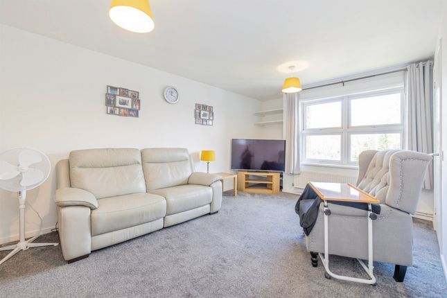 16, Dyson Court, 184, Lower High Street, Watford photo 2