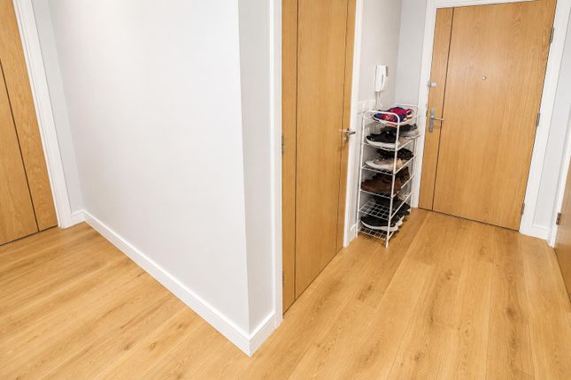 Flat 10, Peake Court, Wallington photo 4