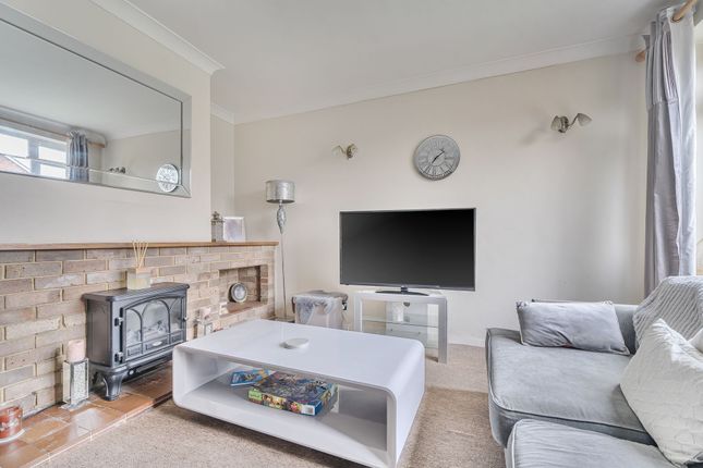 16 Brooklands, Bognor Regis photo 3