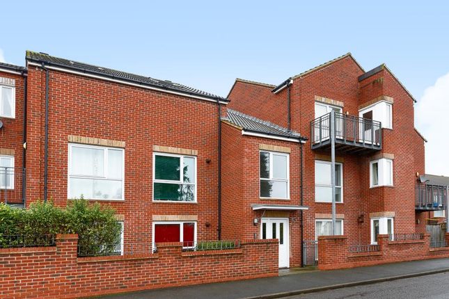 Thumbnail Flat to rent in Benouville Close, East Oxford