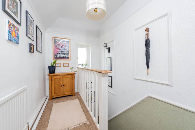 115a, Tudor Drive, Morden photo 2